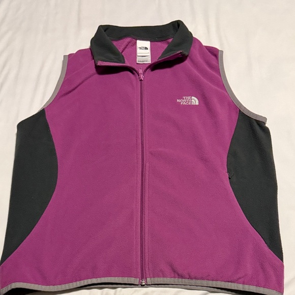 The North Face Jackets & Blazers - The North Face Women’s Fleece Vest